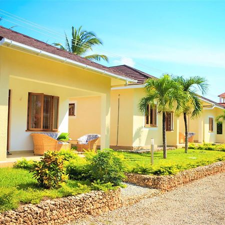 V-Szameitat Homes Diani Beach Eksteriør bilde